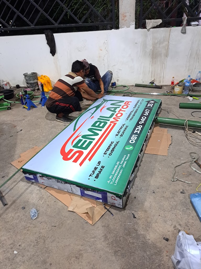 SEMBILAN MOTOR