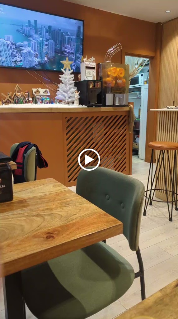 CAFE CAPUCCINO — Ambiente