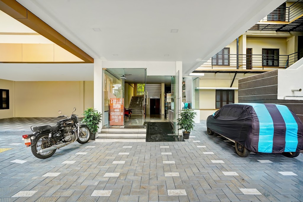 Oyo Souparnika Residency