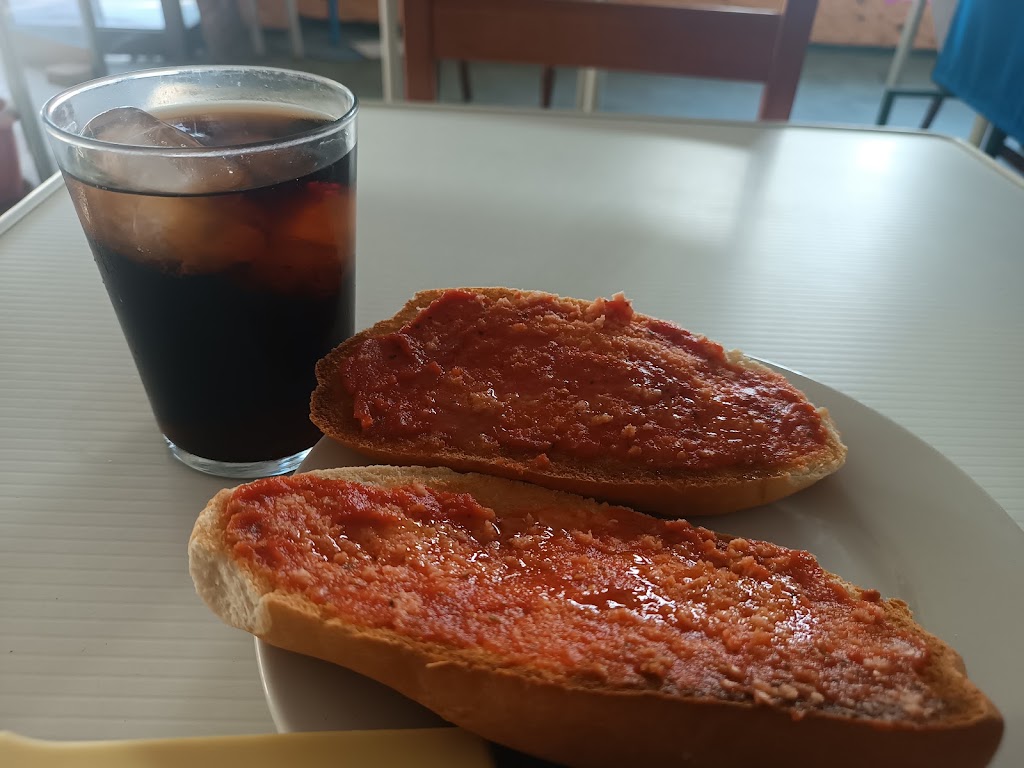 Bar Restaurante la Venta La Red — Comida y bebida