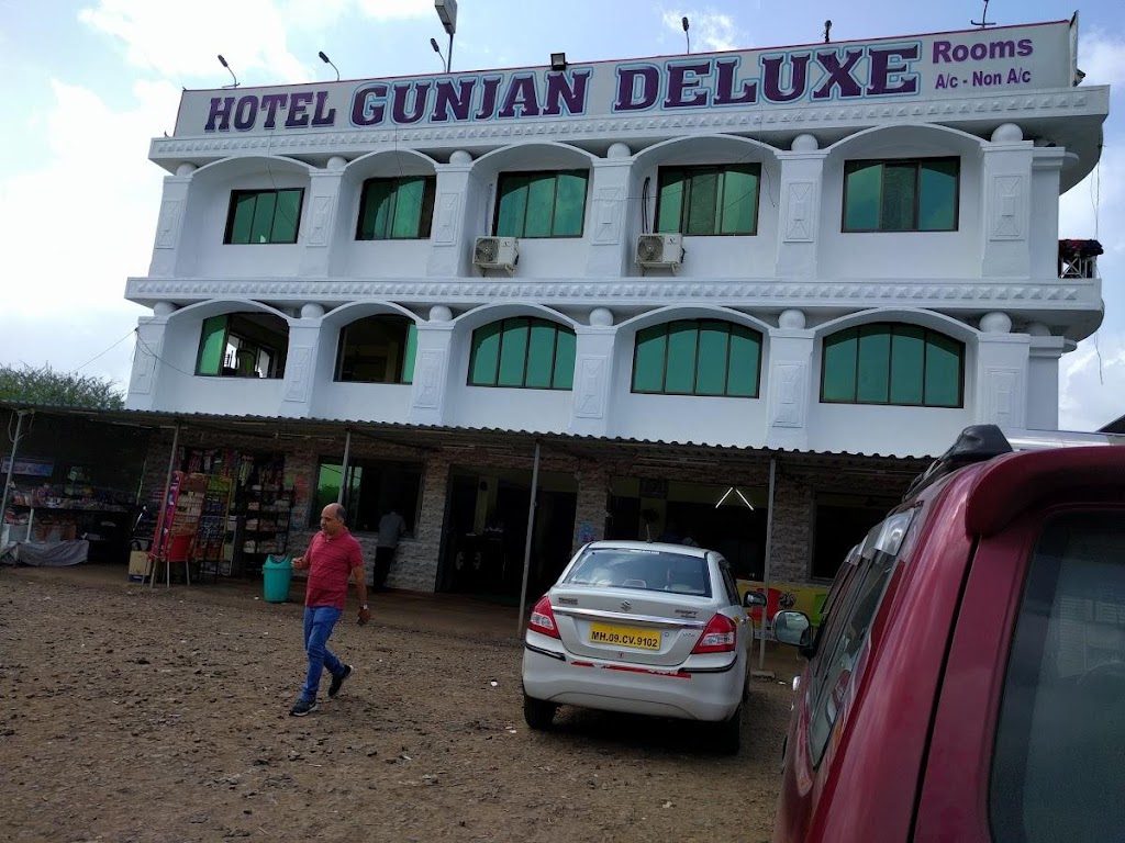 Hotel Gunjan Deluxe Lodging And Boarding Bar Restaurant
