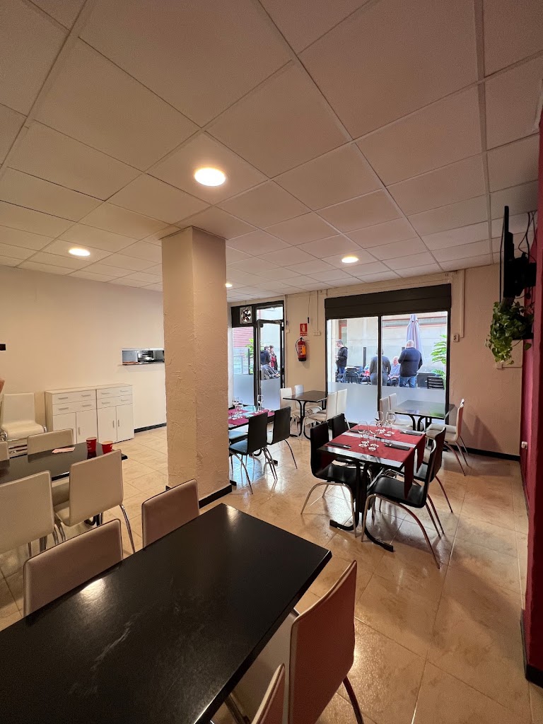 Els Jutjats Restaurant — Ambiente
