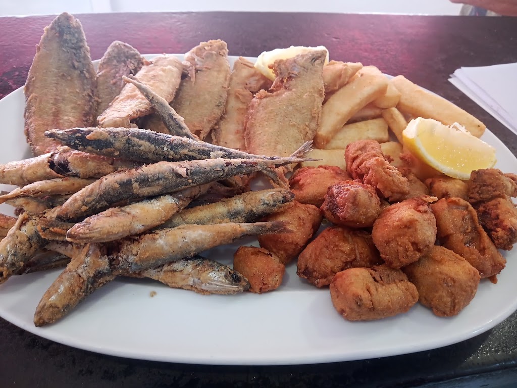 Bar Cerveceria Esperanza — Comida y bebida