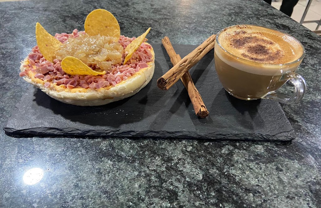 Restaurante Los Gonzalez — Comida y bebida