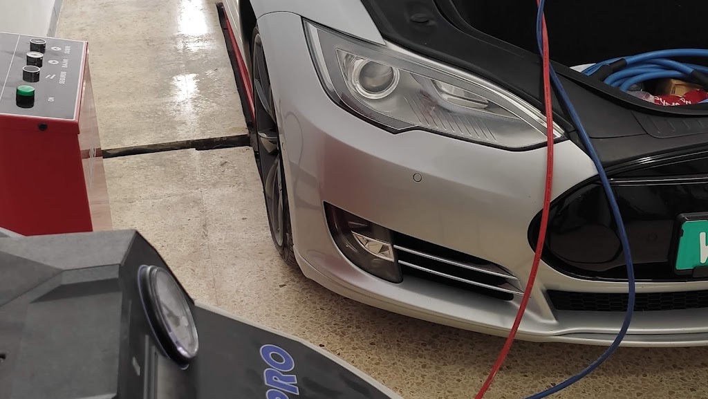 Taller especialistas en Aire acondicionado del Automovil, Carga de gas r134 y 1234yf Diagnostico y Reparacion