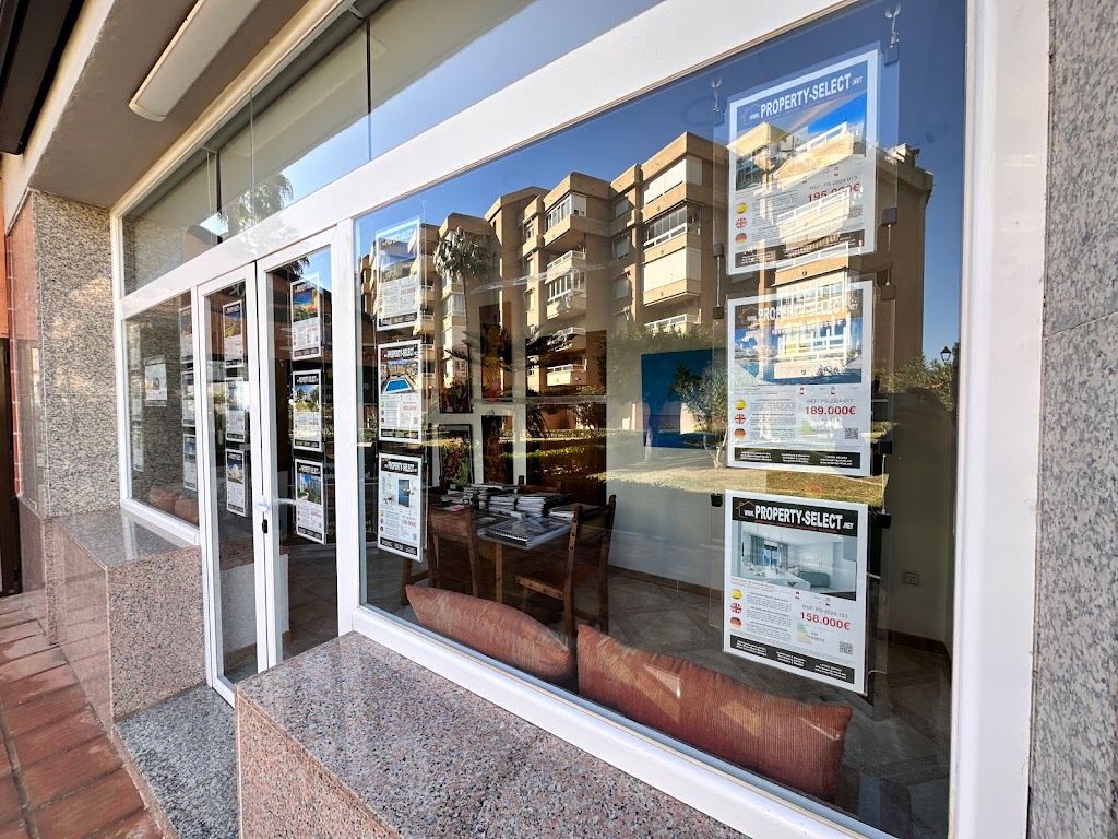 PROPERTY SELECT — Exterior