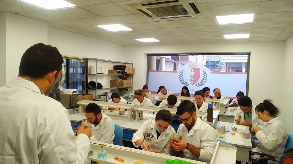 Instituto F.P. tecnologias dentales fones