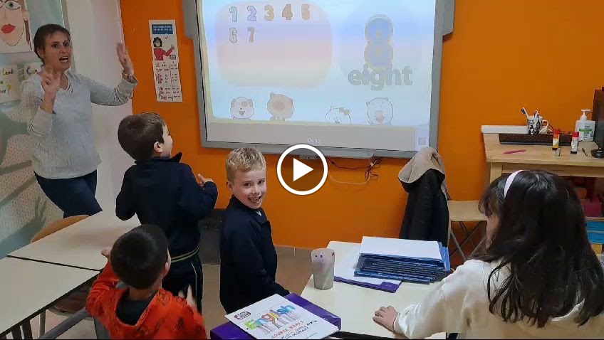 HELLO ENGLISH SCHOOL — Del propietario