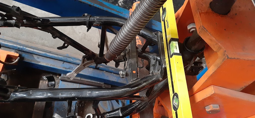 Bengkel press velg bintang, center body "JAYA GIRI JBB PRESS"