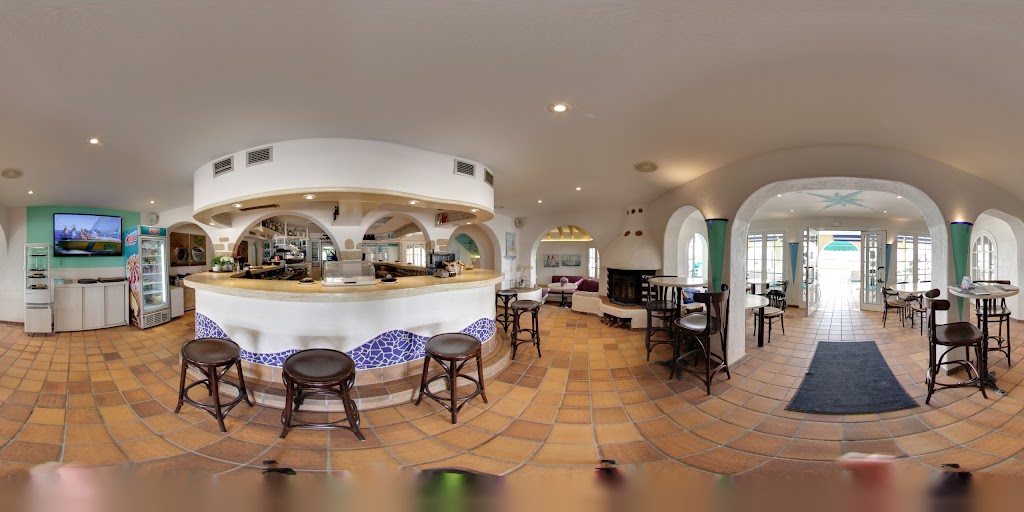 El Bistro Sail & Surf — Ambiente