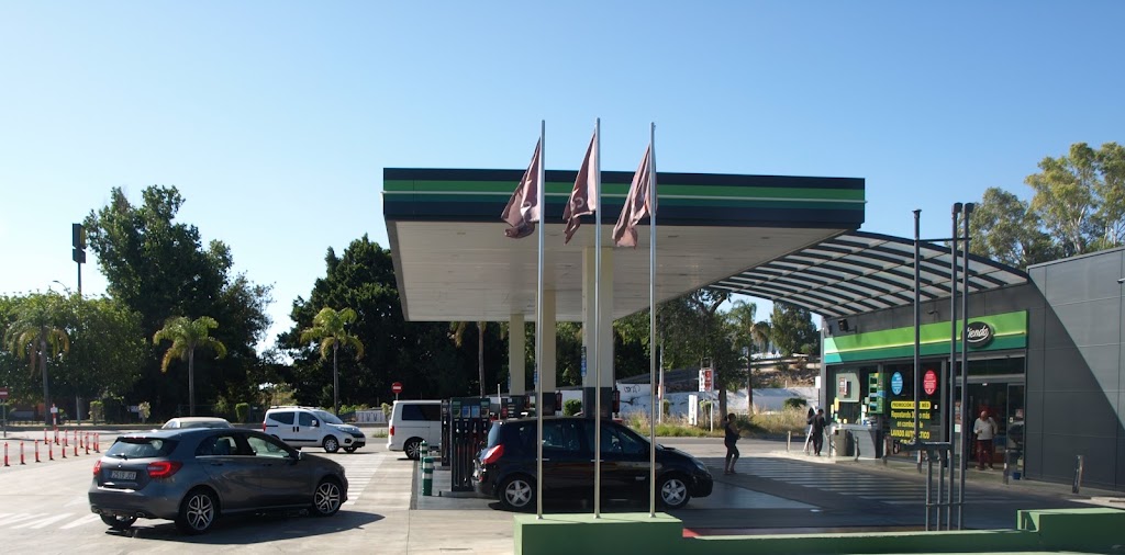 Coloso Torremolinos — Estacion de servicio