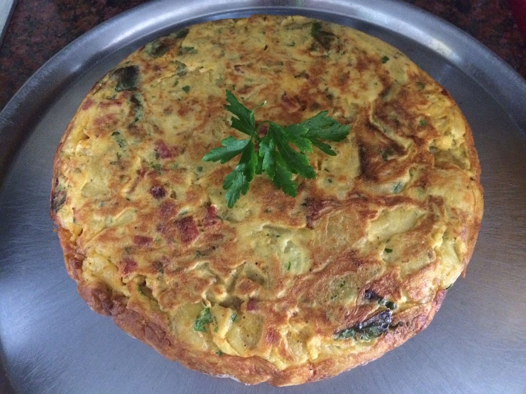 Cafeteria El Aborigen — Comida y bebida