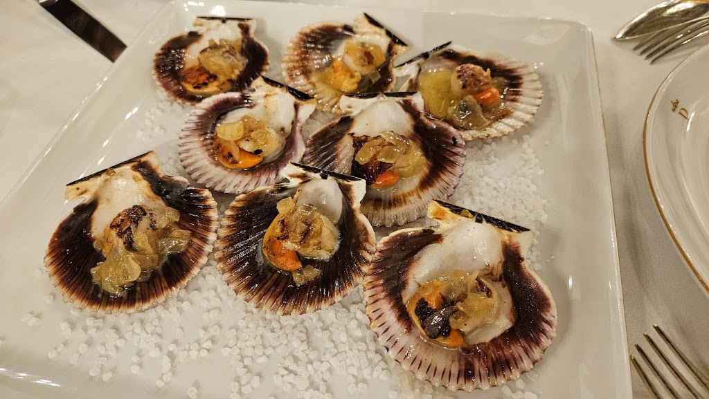 Restaurante Hosteria del Estudiante — Comida y bebida