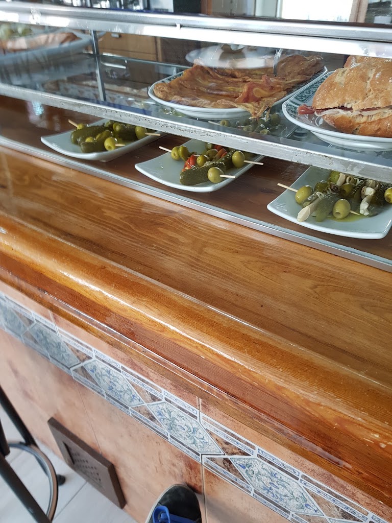 San Francisco Cafe Bar — Comida y bebida