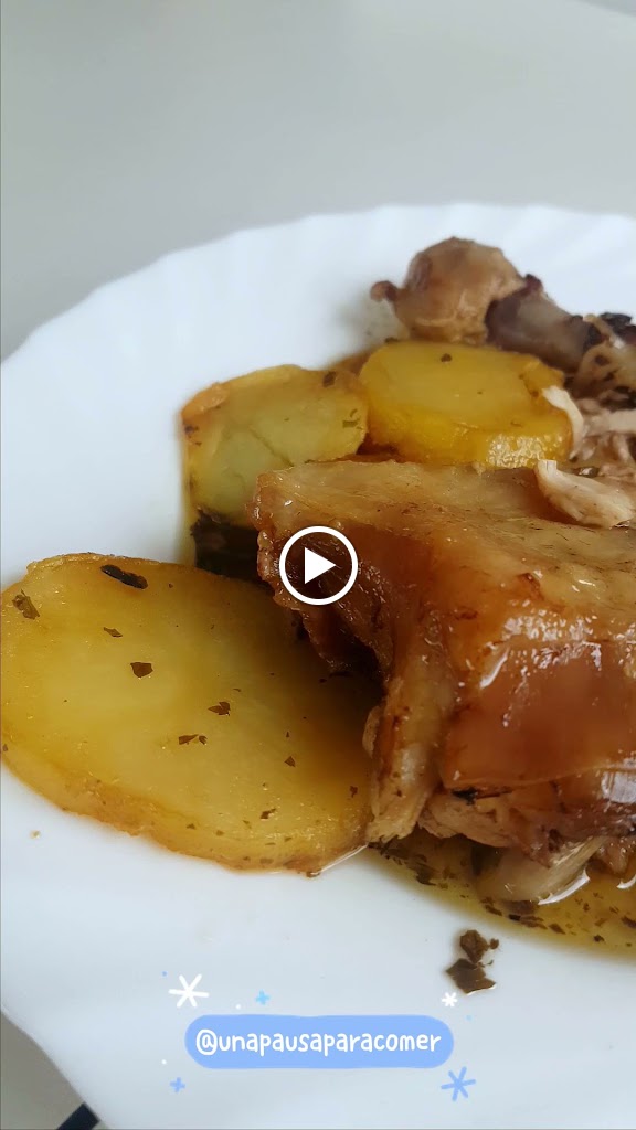 Restaurante El Rincon Del Abuelo — Videos