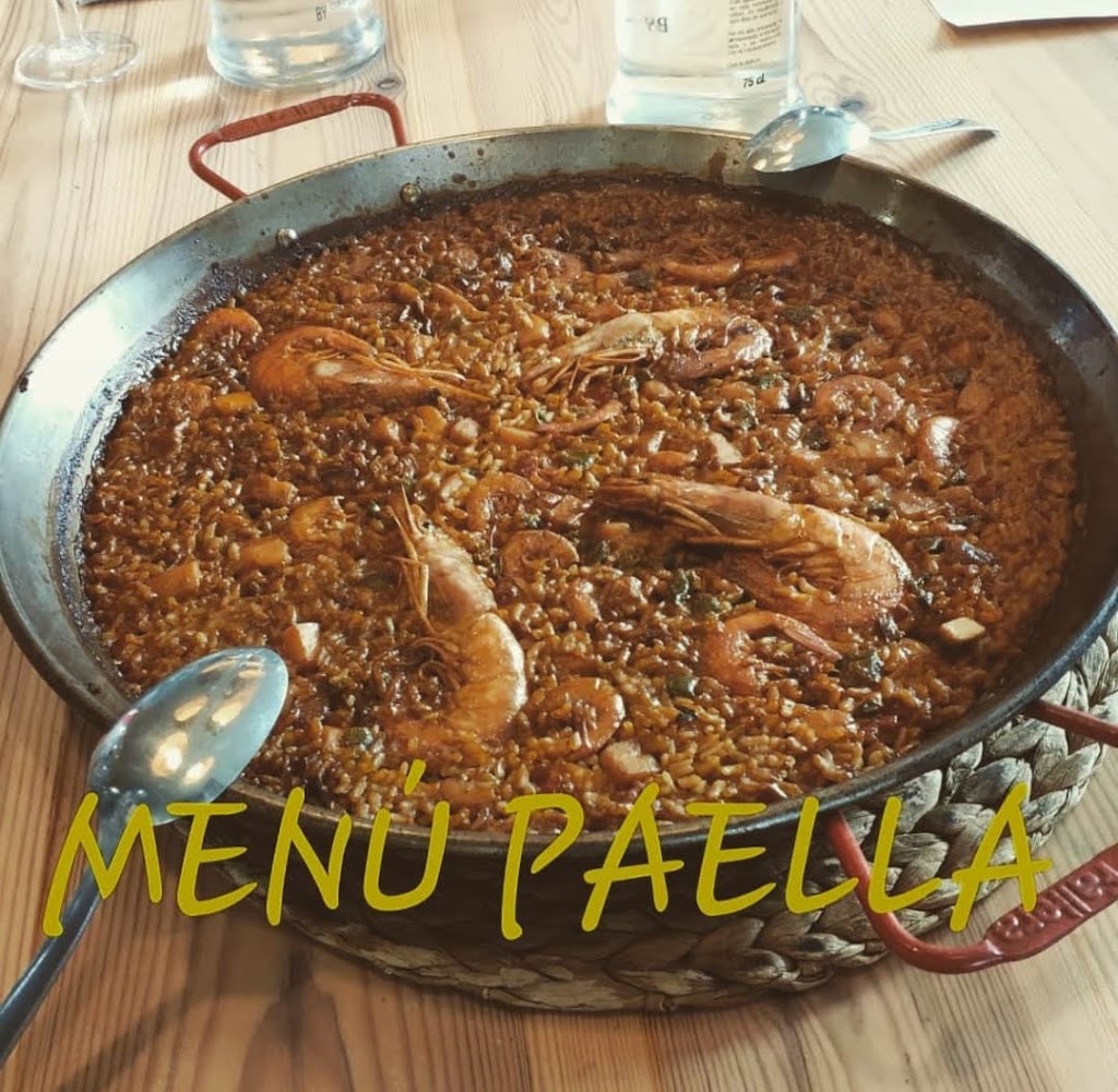 BAR DEL TENNIS VIC — Comida y bebida