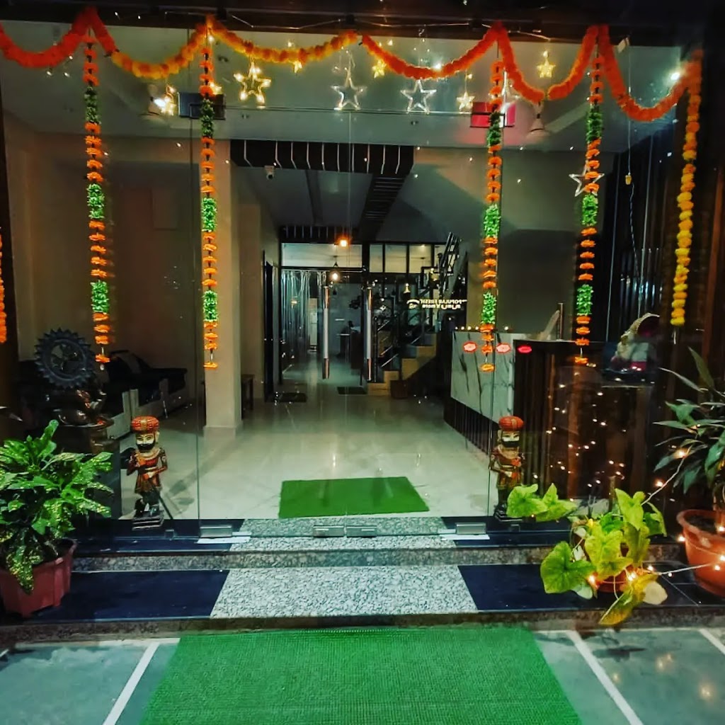Hotel Royal Regency Restaurant