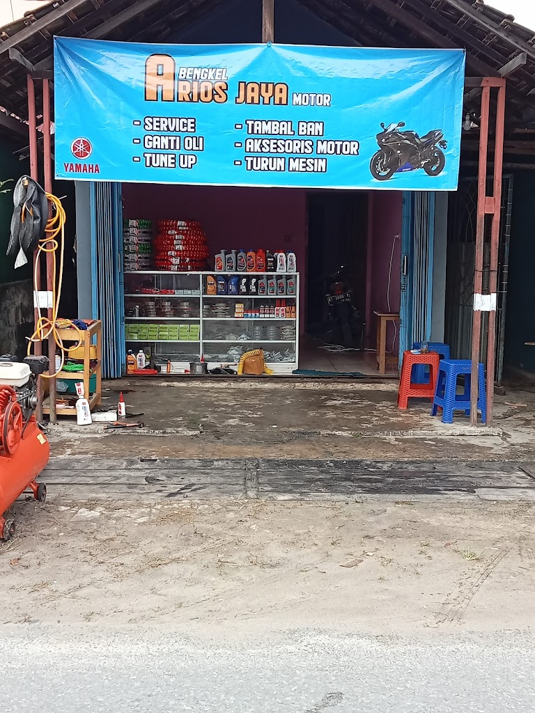ARIOS JAYA MOTOR