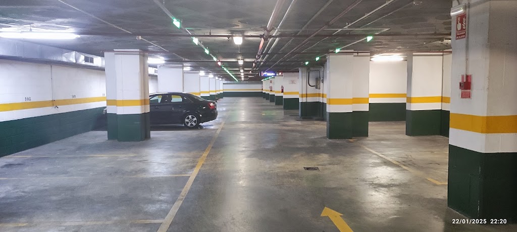 Parking Mayar Puerto Banus — Del propietario