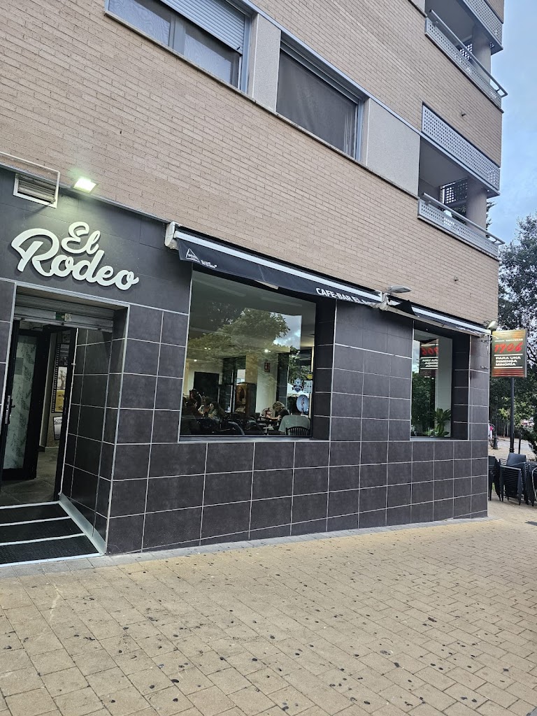 El Rodeo Cafe Bar