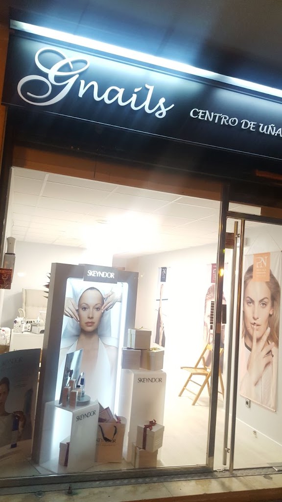 Gnails — Exterior