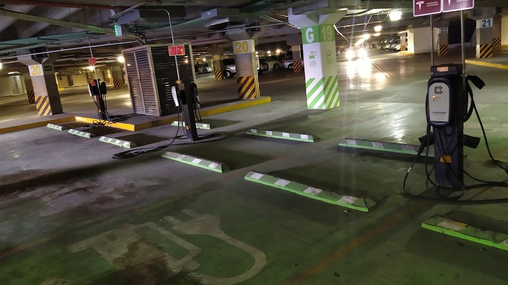 Tesla Destination Charger