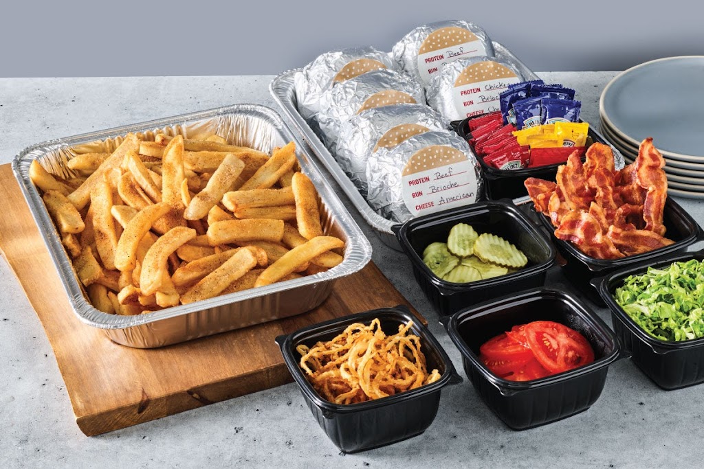  Red Robin Gourmet Burgers and Brews