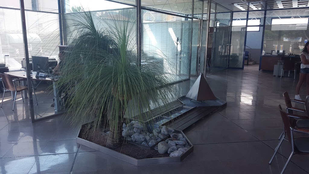JJ DBS C.B. — Interior