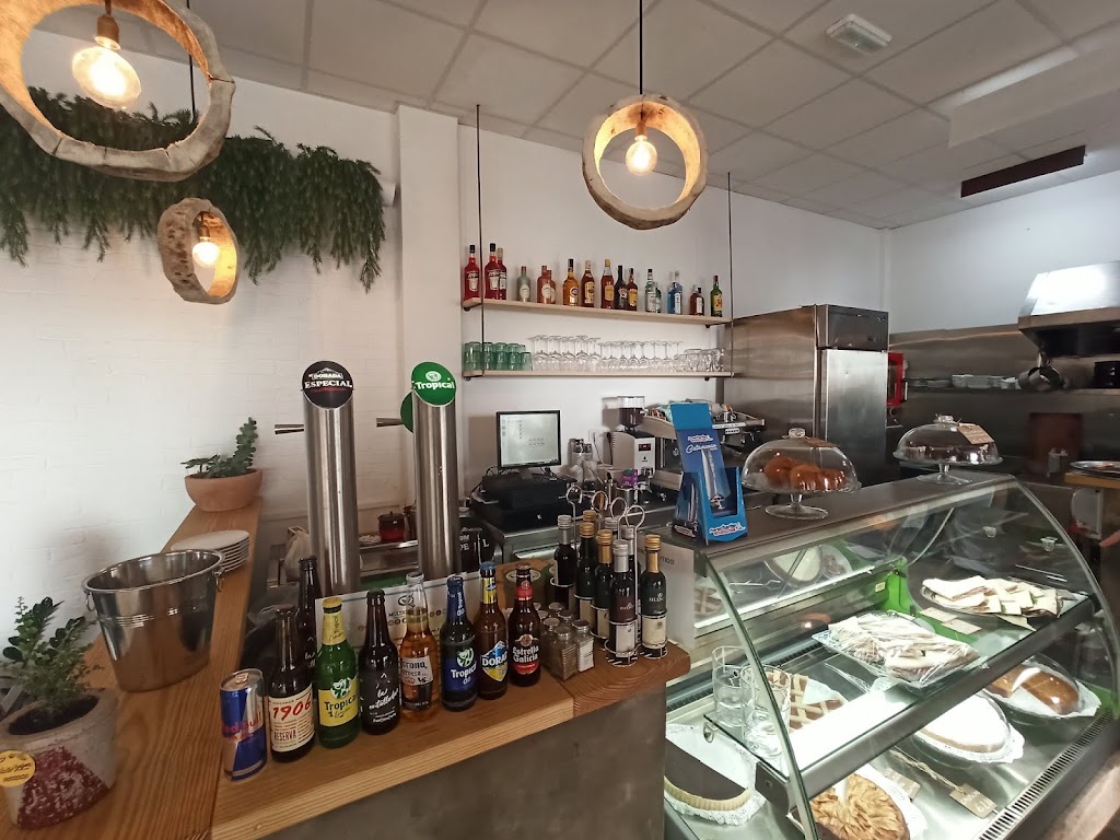 Las cazuelitas, El cotillo — Ambiente