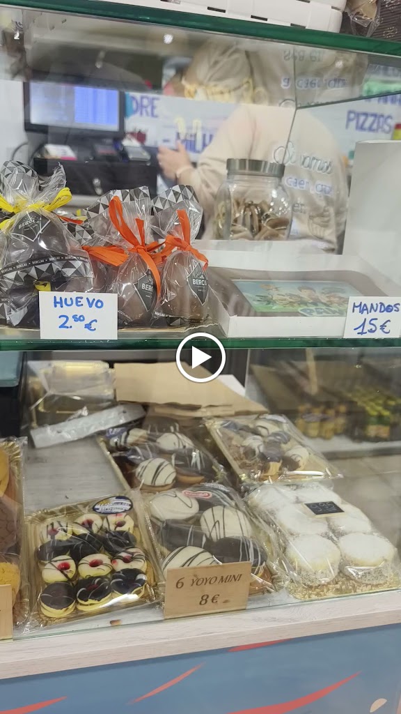 Cafeteria Rincon Uruguayo - Panaderia y Pasteleria Artesanal — Ambiente