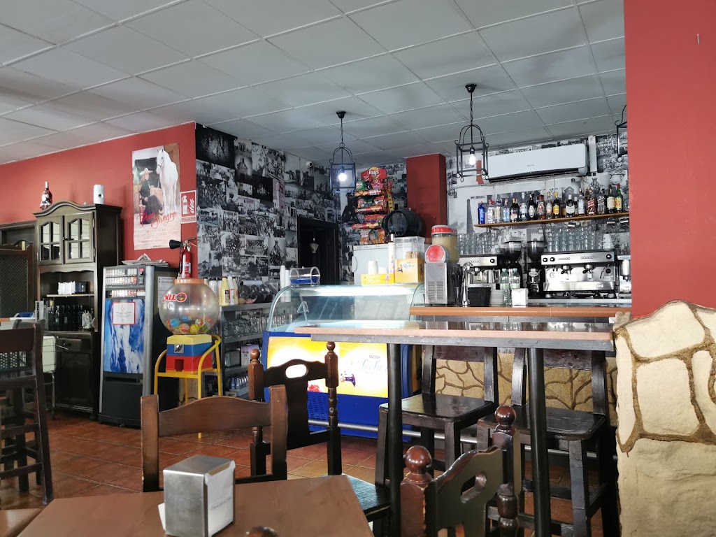 Bar LA CASINETA DESAYUNOS & COMIDAS — Ambiente
