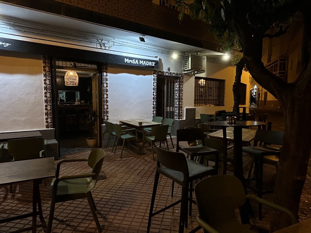 Restaurante Mesa Madre — Ambiente