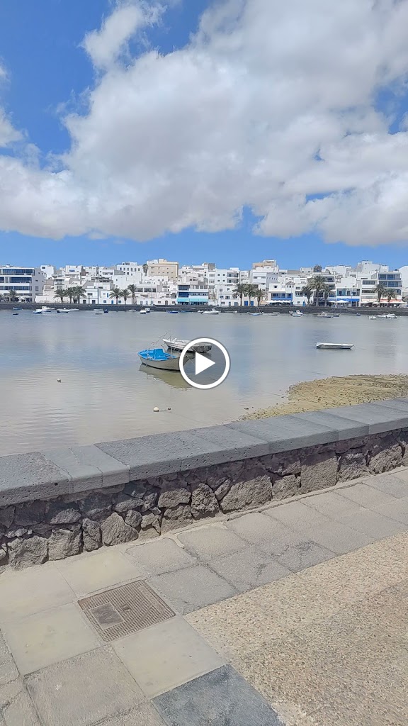 La Puntilla — Videos