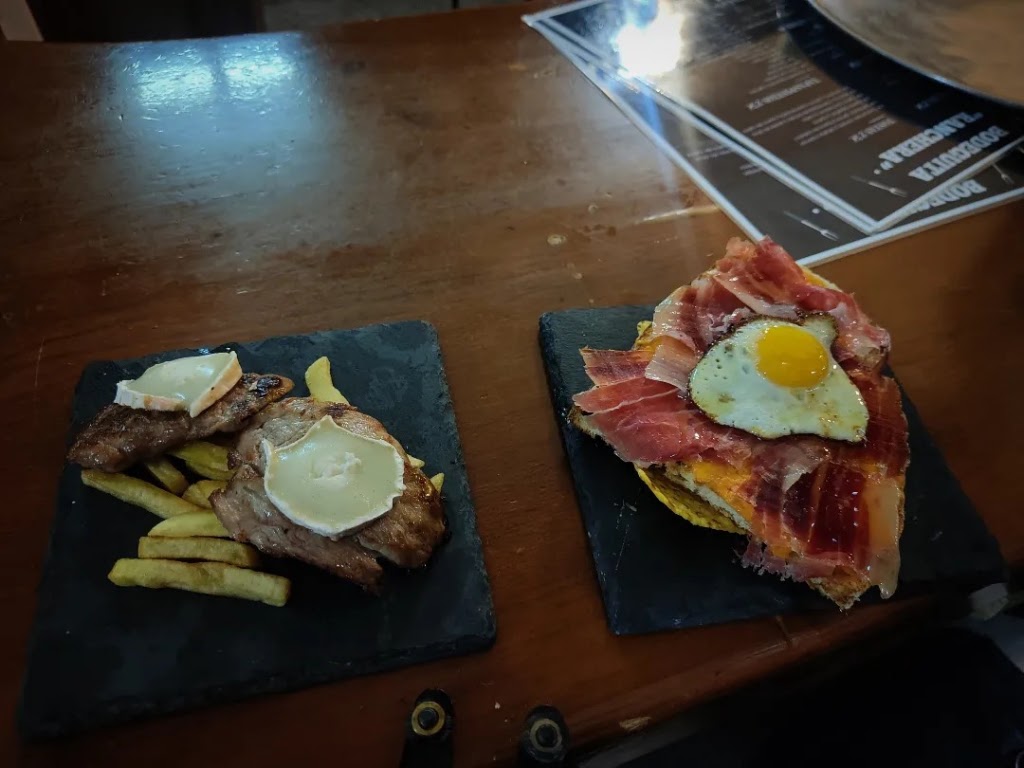 Bodeguita Ranchera — Comida y bebida