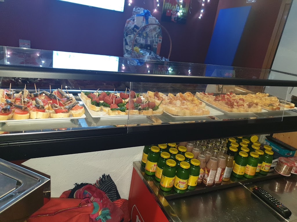 Cafeteria Claudia Cerveceria — Ambiente