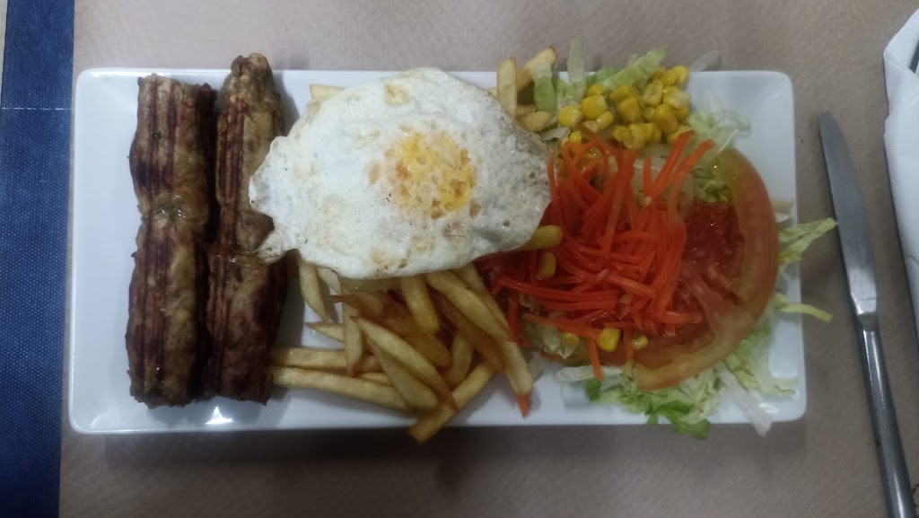 El Kebab de sabir — Comida y bebida