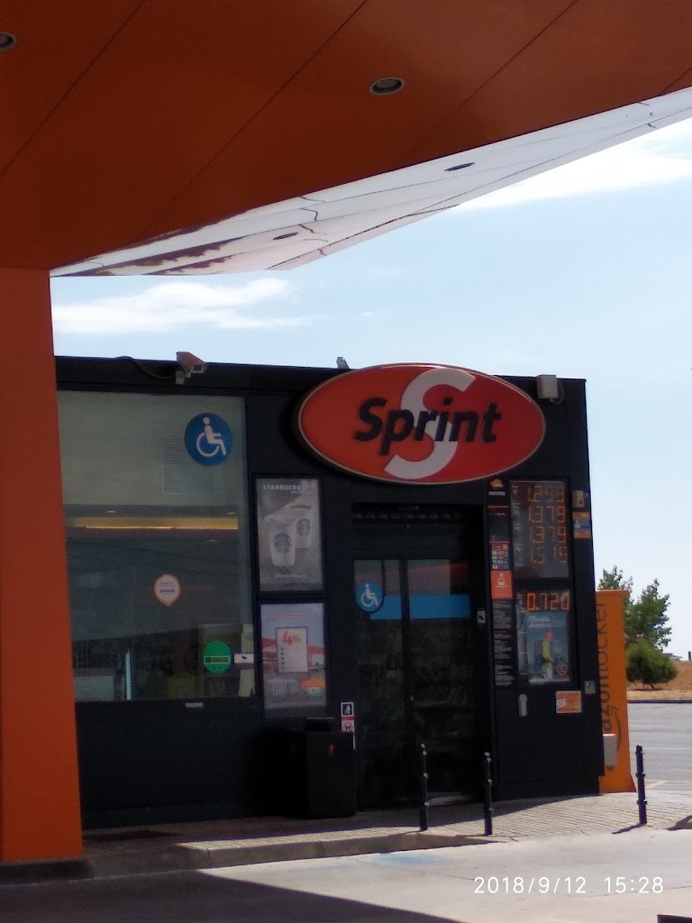 Estacion de Servicio Repsol — Exterior