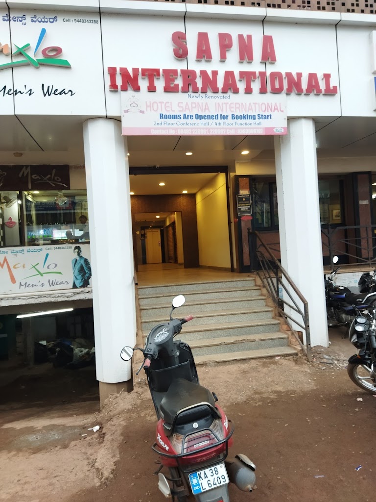 Hotel Sapna International