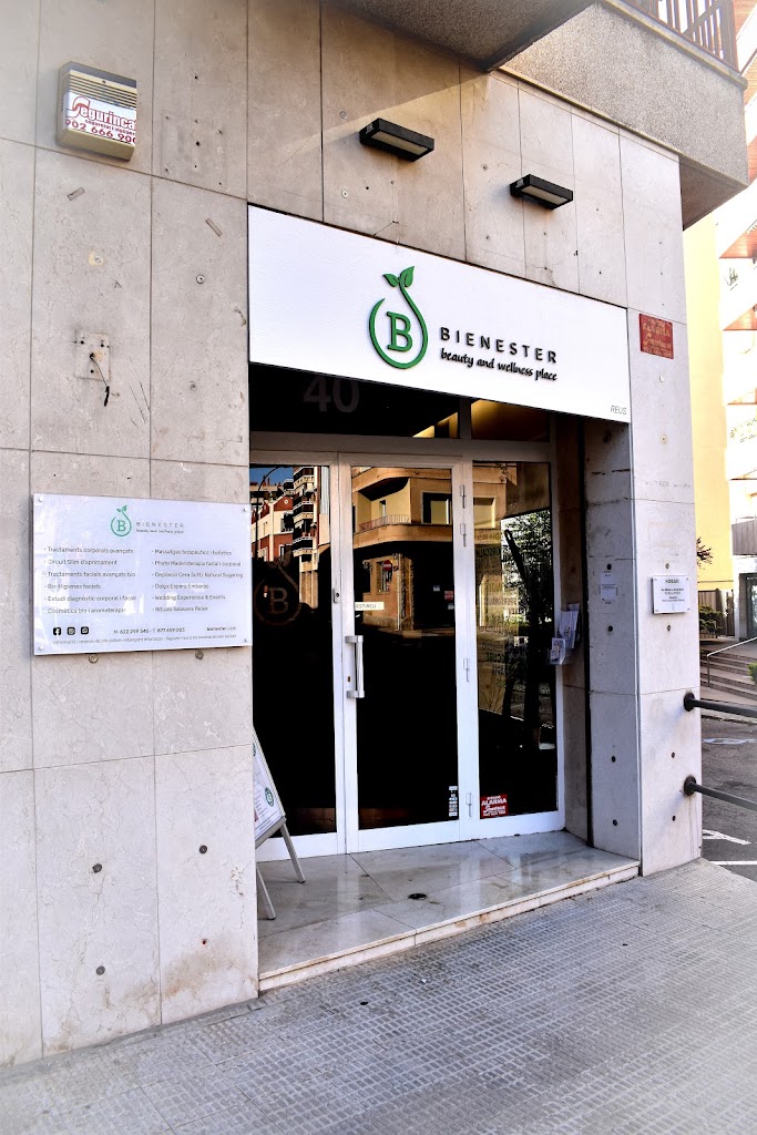Bienester Reus * Estetica Bio — Exterior