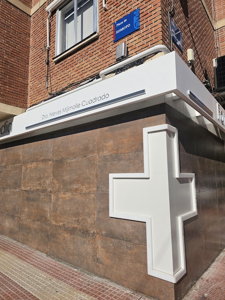 FARMACIA ORTOPEDIA LEGANES 12H - NIEVES MIJIMOLLE CUADRADO