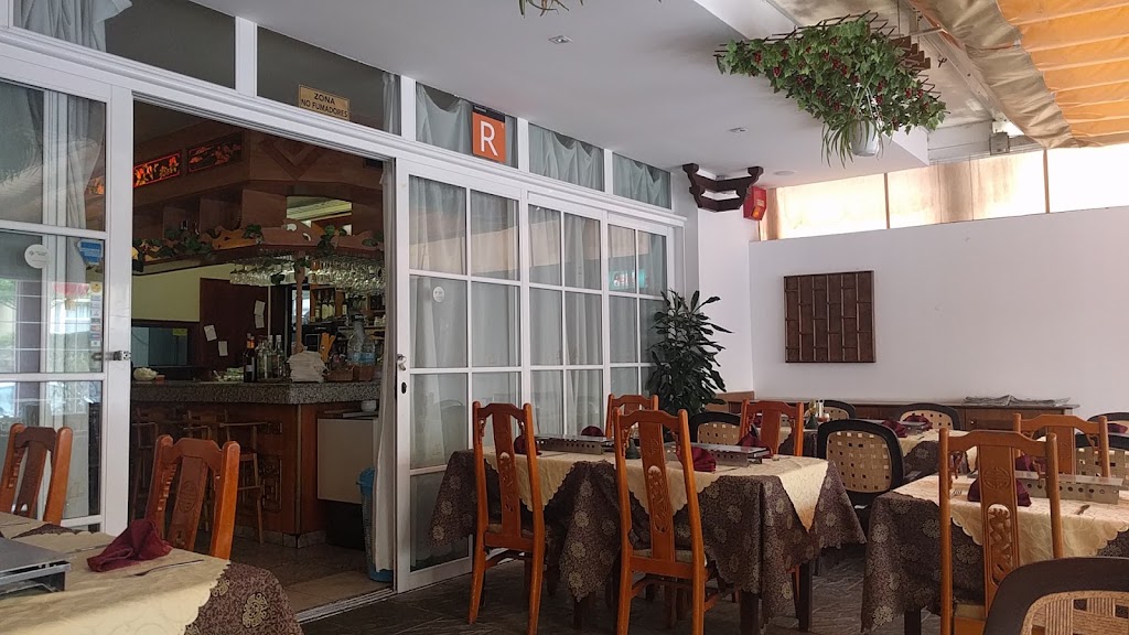 Golden Bay — Ambiente
