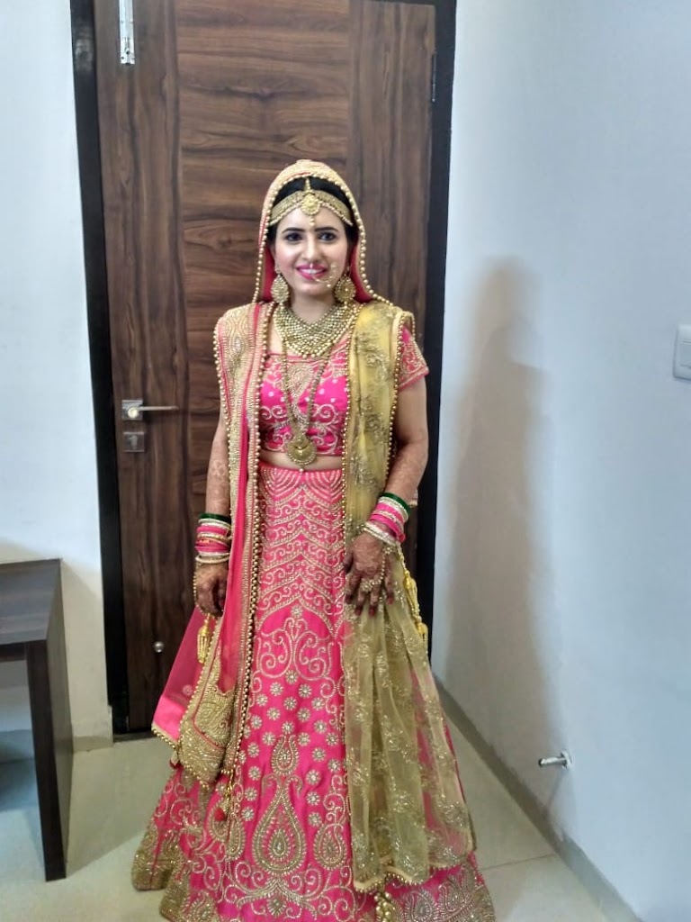 Neelam Beauty Parlour