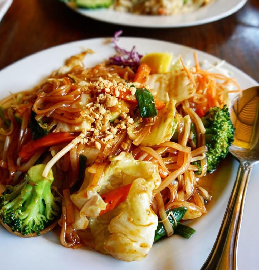 Bangkok Happy Bowl Thai Bistro and Sushi Bar