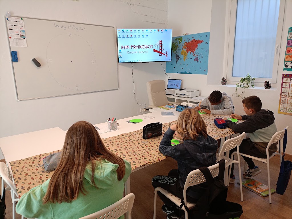 San Francisco English School — Del propietario