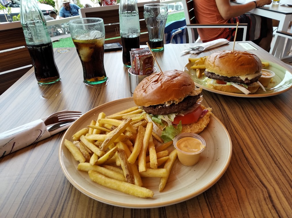 L'ESCENARI CERVECERIA INTERNACIONAL — Comida y bebida