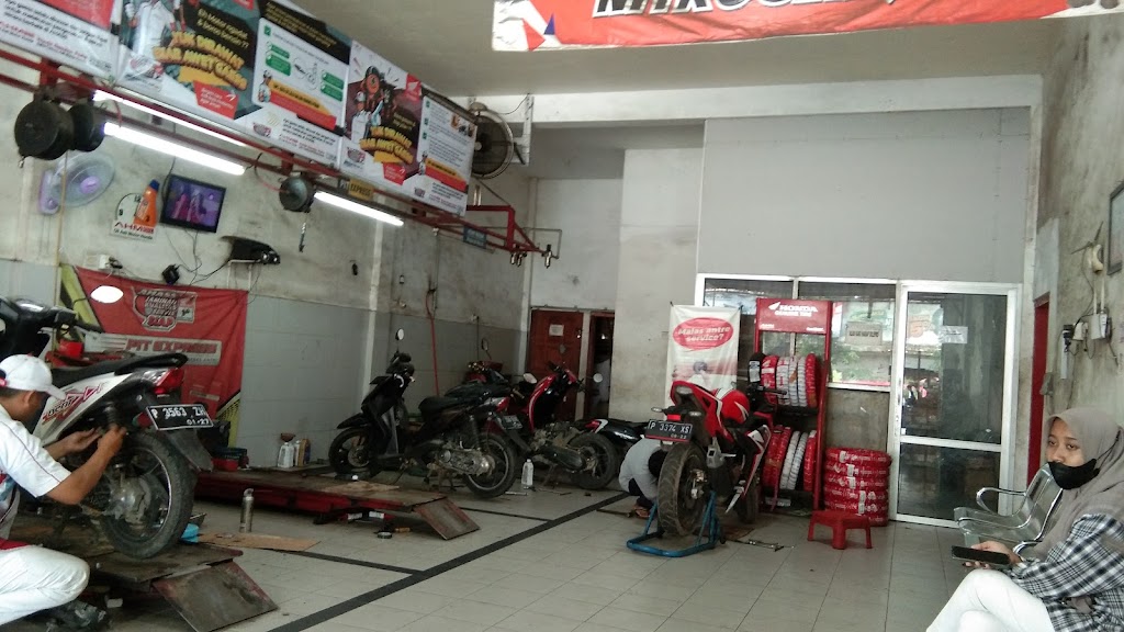AHASS 13715 MUNCAR MOTOR