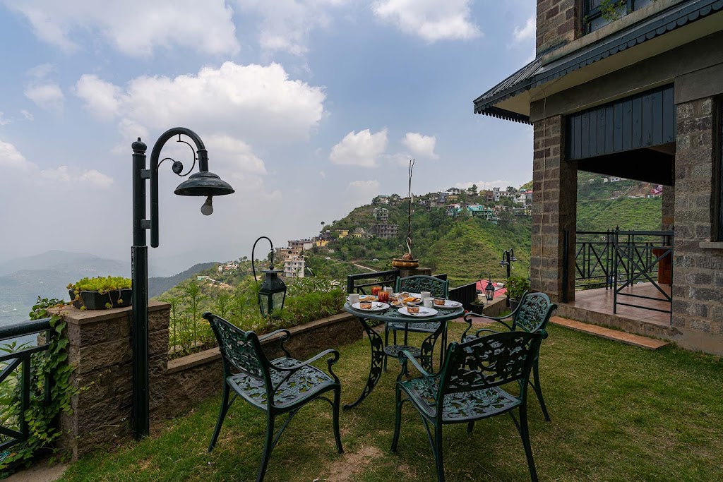 Stayvista At Mysty View In Kasauli 6 Bhk Premium Holiday Home