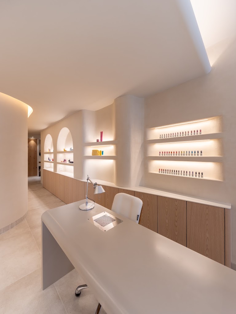 Elena Esteve Estetica Integral — Interior