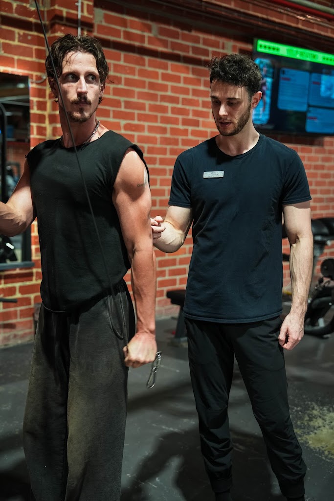  Chris Eicher - Personal Trainer