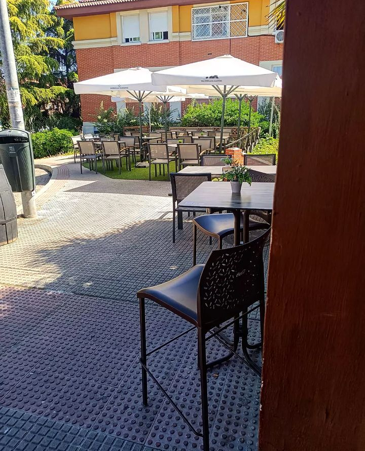 Jarana Gastrobar — Ambiente